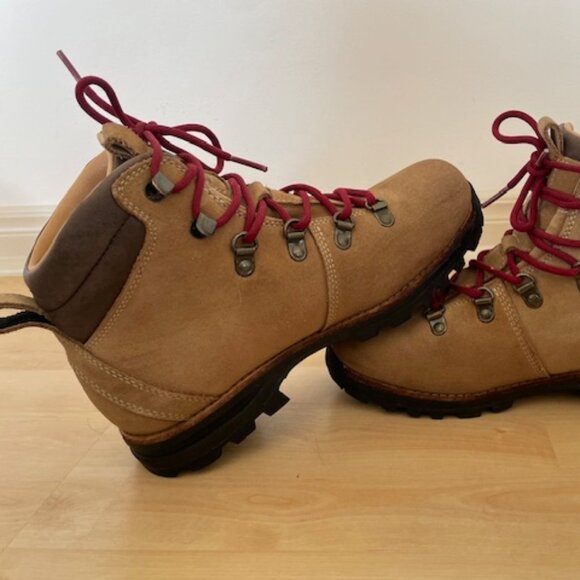 Ladies 7.5 LLBean Tek 2 Waterproof Hiking Boots - Picture 1 of 5